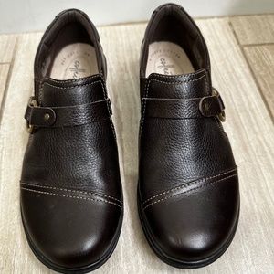 Clarks Women's Cheyn Fame Slip-On - Brown